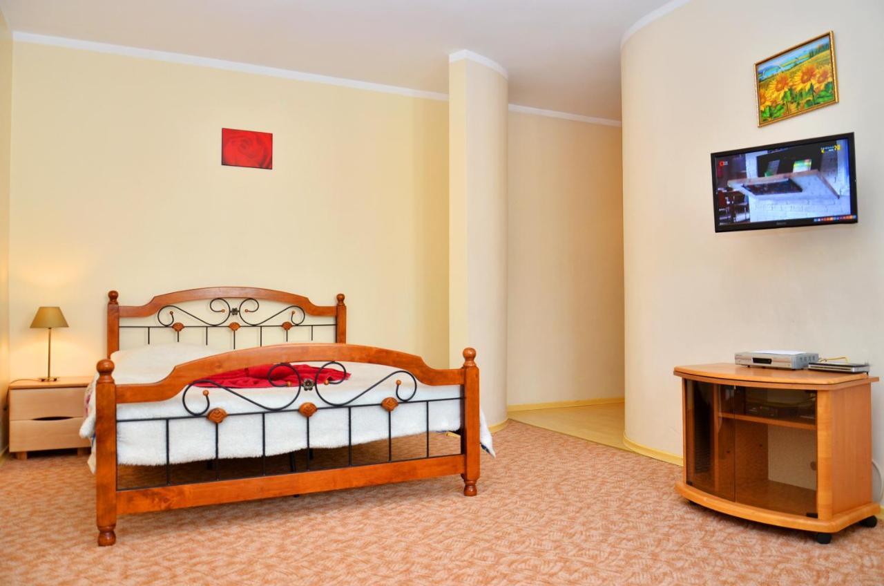 Apartments On Independence Square Kyiv Room photo
